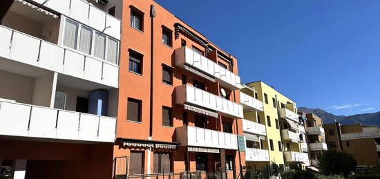 Bilocale viale dei Tigli 23, Centro, Riva del Garda