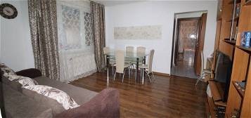 Vând apartament 2 camere în Hunedoara, Micro1-Bd. Corvin, etaj 3