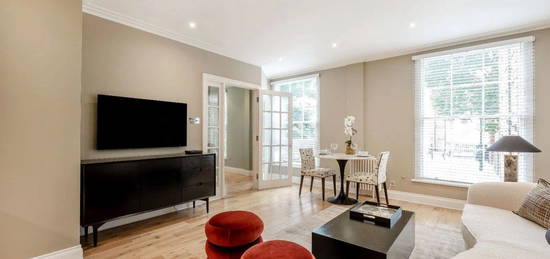 Flat to rent in Grosvenor Hill, Mayfair W1K