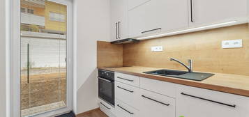 Pronájem bytu 1+kk 28 m²