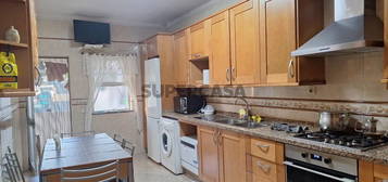 Apartamento T3 no centro de Faro