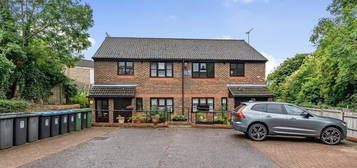 Maisonette for sale in Falcon Ridge, Berkhamsted HP4