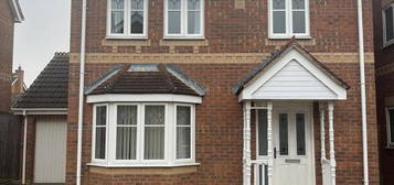 3 bedroom detached house to rent