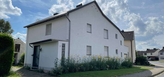 *TOP* Sanierungsbedürftiges Zweifamilienhaus mit 144 m²