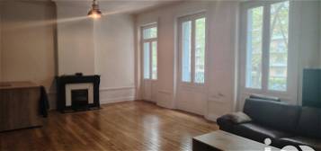 Appartement  à vendre, 3 pièces, 2 chambres, 97 m²