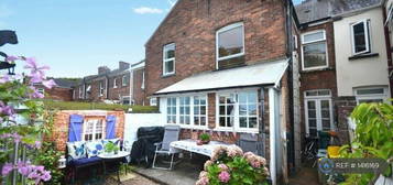 4 bedroom terraced house