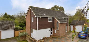 4 bed detached house for sale