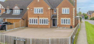 5 bedroom detached house for sale