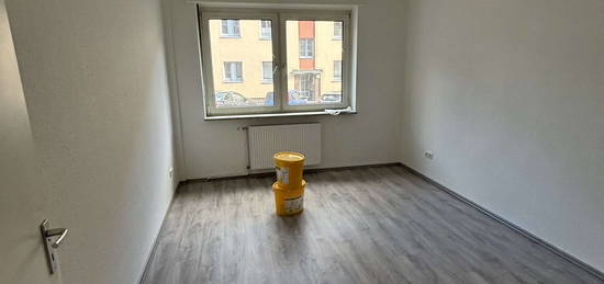 WOW: ren. 2,5-Raum-Erdgeschosswohnung mit neuem Badezimmer auf ca.  42 m² zu vermieten