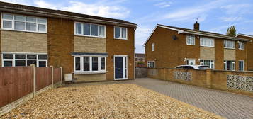 3 bed semi-detached house for sale