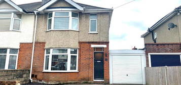 3 bedroom semi-detached house to rent