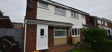 3 bed semi-detached house to rent