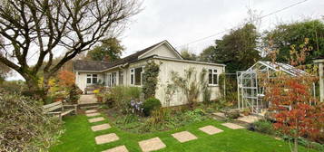 4 bedroom detached bungalow for sale