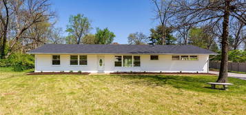 6 Bon Price Ter, St Louis, MO 63132