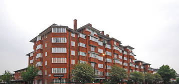 Flat to rent in Lisson Grove, Marylebone, London NW1