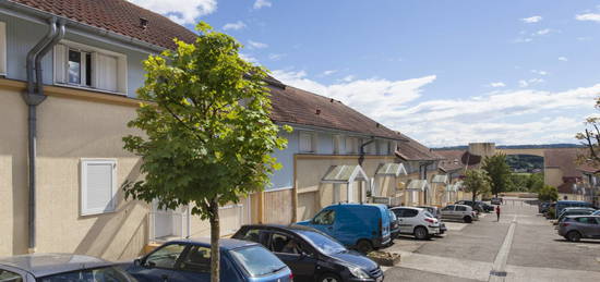 Maison  à vendre, 5 pièces, 4 chambres, 107 m²