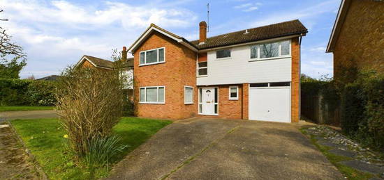 5 bedroom detached house