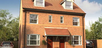 3 bed town house for sale