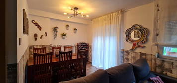 Chalet pareado en venta en  Lugar Barrio Iruz, 172