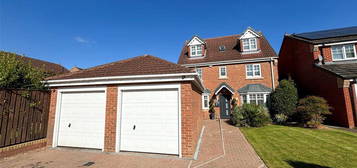 6 bedroom detached house for sale