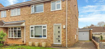 3 bedroom semi-detached house for sale