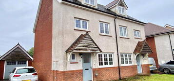 4 bed semi-detached house for sale