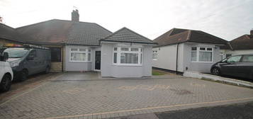 3 bed semi-detached bungalow to rent