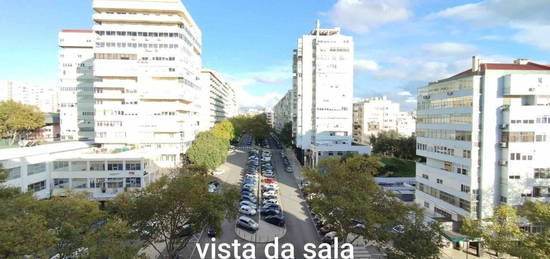 Apartamento T3 - São Domingos de Benfica - Lisboa