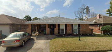 1364 Focis St, Metairie, LA 70005