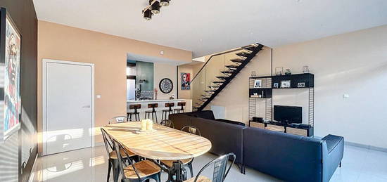 Maison 2 étages  à vendre, 4 pièces, 3 chambres, 156 m²