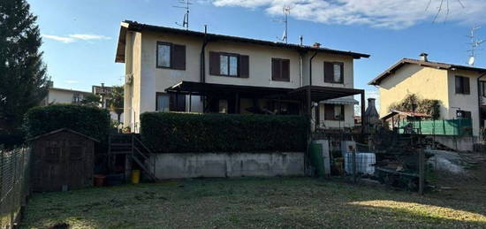 Villetta bifamiliare all'asta in via V. Veneto, 44