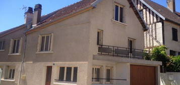 Maison 112m2 F4 centre ville Montbard