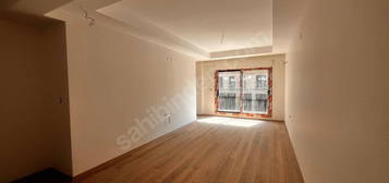 ANADOLU CADDESİNE YAKIN SIFIR KAPALI MUTFAK SATILIK 2+1 DAİRE