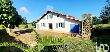 Maison traditionnelle 2 étages  à vendre, 7 pièces, 5 chambres, 215 m²