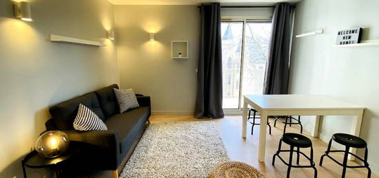 Appartement meublé  à louer, 5 pièces, 4 chambres, 88 m²