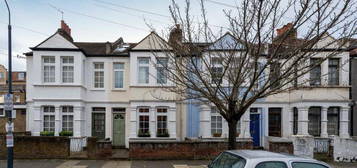 3 bedroom terraced house