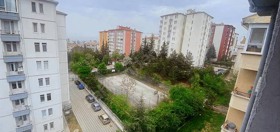 FIRSAT İLAN / DİKMEN CADDESİNDE OTOPARKLI 4+1 DUBLEKS 2 BANYOLU