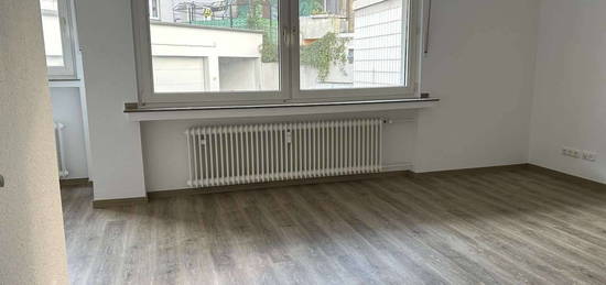 DO-Schwanenwall - Renoviertes 1-Zimmer-Apartment mit 34 m² Wfl.