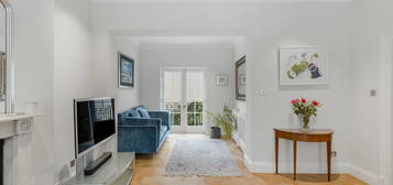 Town house to rent in Park Village West, Regent's Park, London NW1