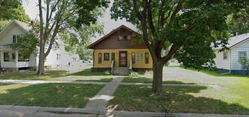 712 Avenue C, Hawarden, IA 51023