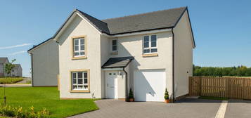 4 bed detached house for sale