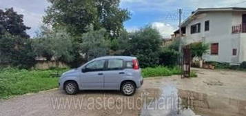 Villa all'asta in via Colle Girello, 66