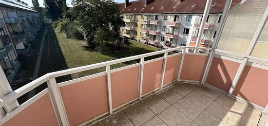 Genau das Richtige! 2-Zimmer mit Balkon!