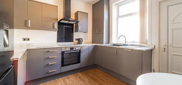 2 bed terraced house for sale