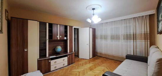 Apartament 2 camere Mircea cel Batran, et.1, centrala termica!