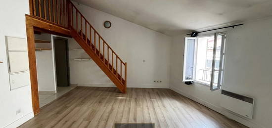 Studio  à louer, 1 pièce, 33 m², Étage 3/3