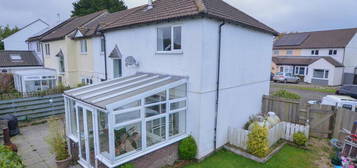 4 bedroom semi-detached house to rent