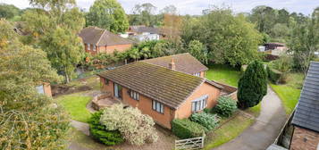 3 bed detached bungalow for sale