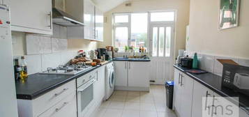 2 bedroom semi-detached house