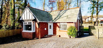 2 bed detached bungalow for sale